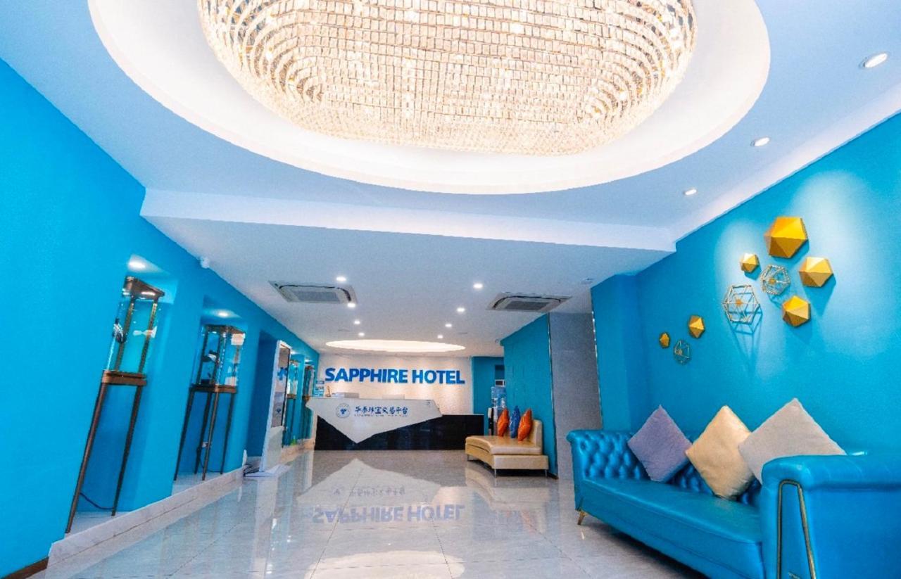 Sapphire Hotel Silom Бангкок Экстерьер фото Sapphire Hotel